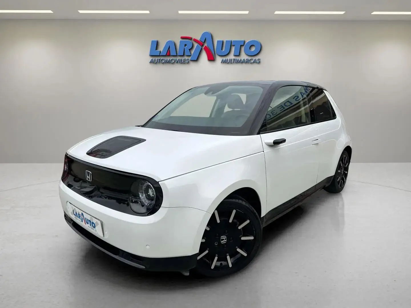 HONDA E Advance Llantas